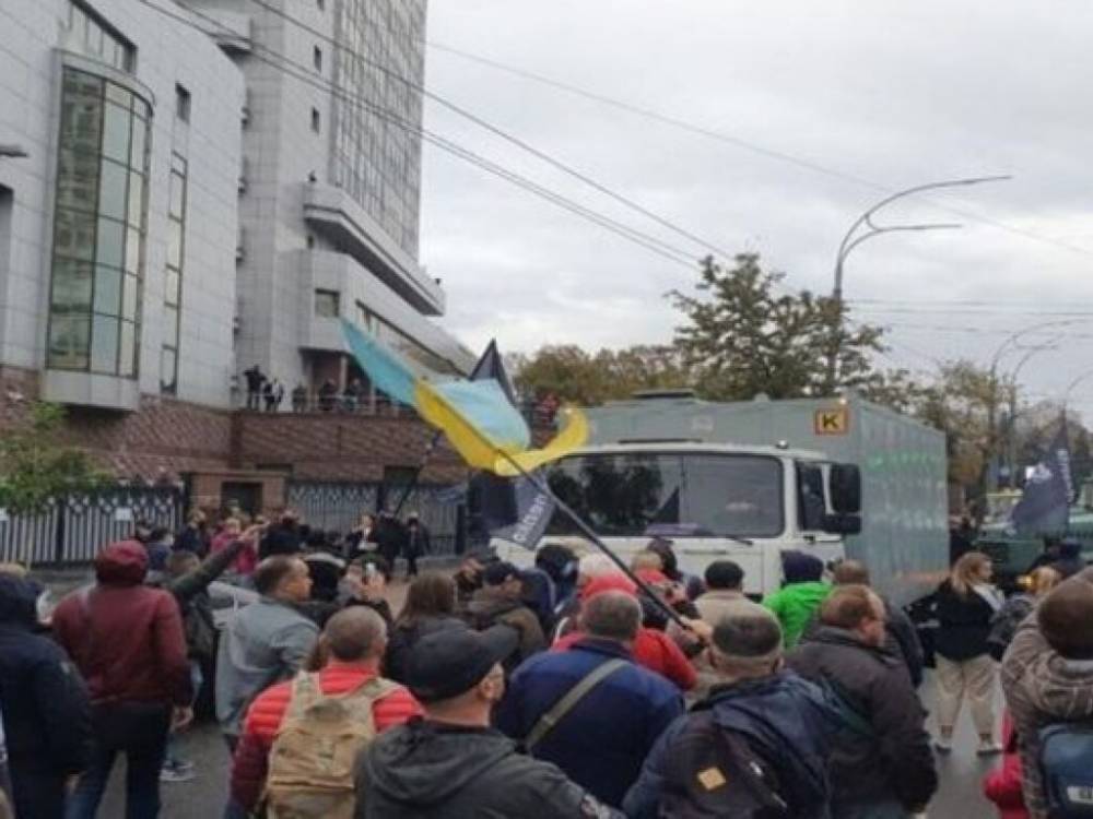Дело об убийстве Шеремета: у здания суда в Киеве произошли столкновения