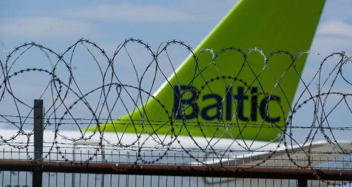 Деньги спекулянтам, но не медикам: Латвия готова неограниченно финансировать airBaltic