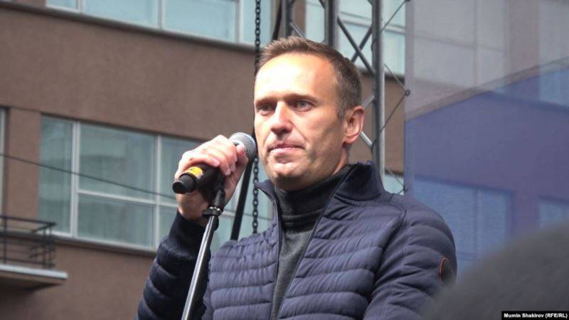 Навальный призвал ввести санкции против российских олигархов