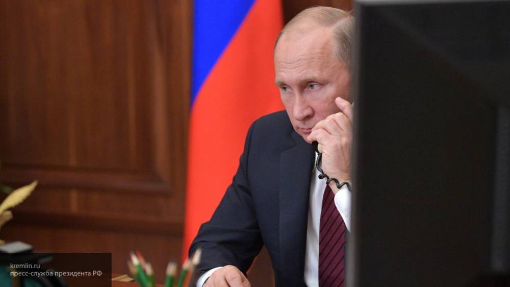 Главы РФ и Белоруссии провели телефонные переговоры в день рождения Путина