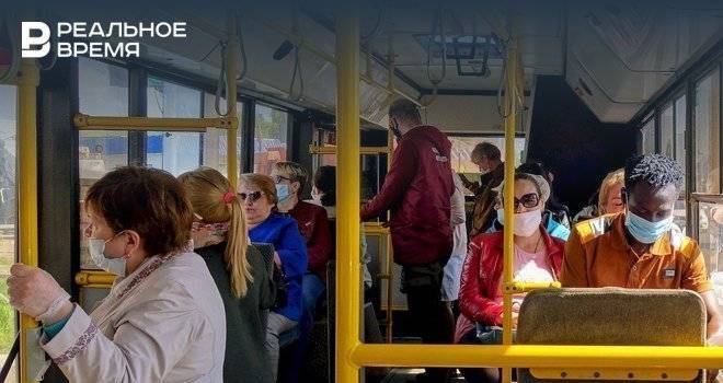 В общественном транспорте Казани выявили более 500 нарушителей масочного режима