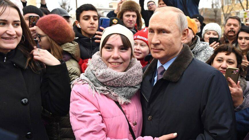 Харизматичный и открытый: профайлер объяснил «феномен Путина»