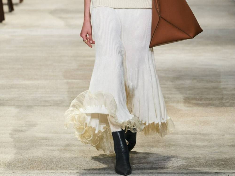 Стилисты показали самую модную юбку осени-2020