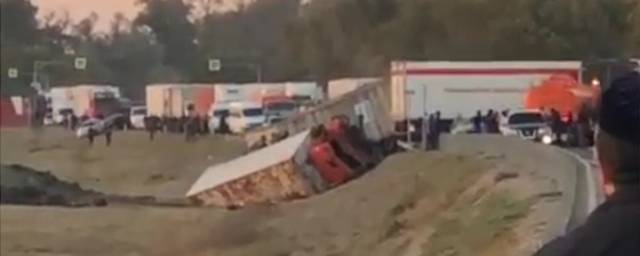 В массовом ДТП в Дагестане погибли три человека