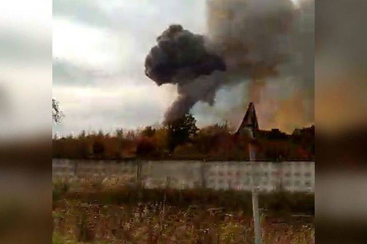 МЧС обнародовало видео пожара на складе боеприпасов в Рязанской области