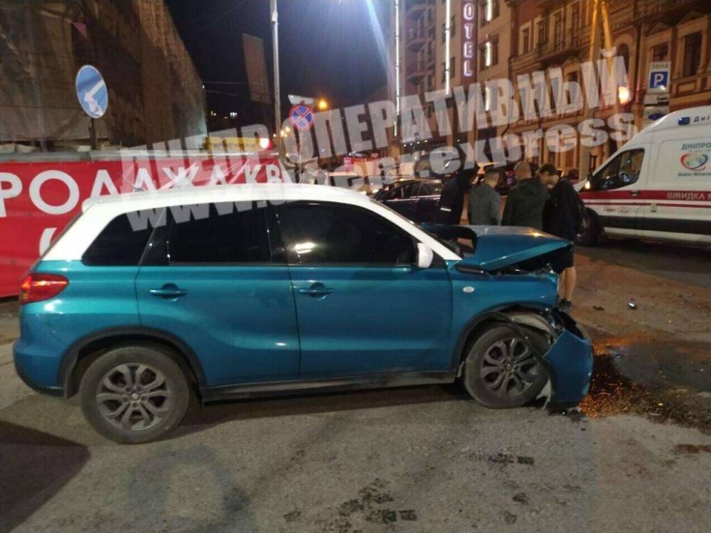 ДТП с пострадавшими в Днепре: Suzuki столкнулся с Audi