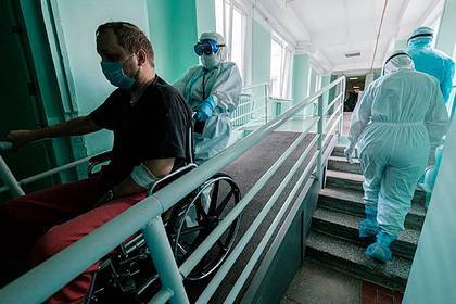 Названы две главные группы риска по коронавирусу в России