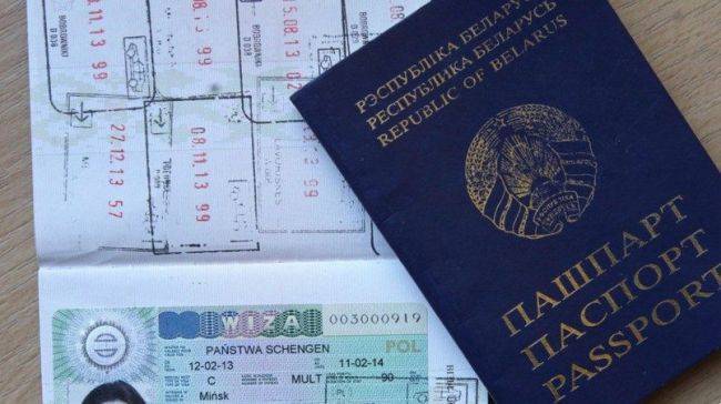 Литва и Польша приостановили выдачу виз гражданам Белоруссии