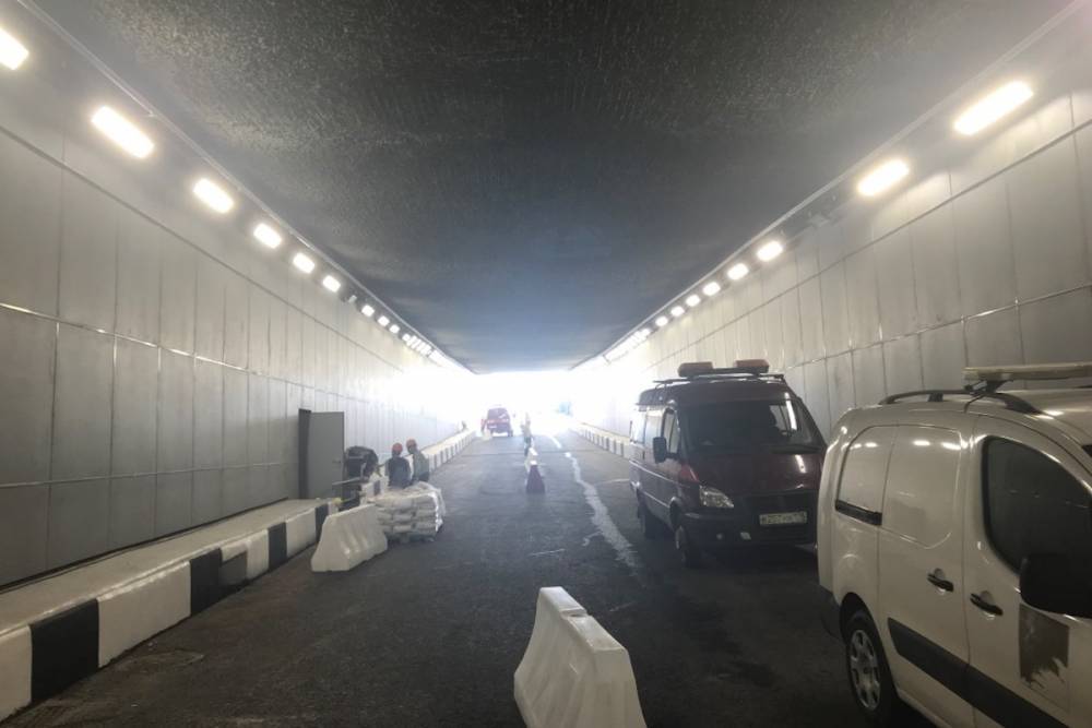 Петербуржцев предупредили о частичном перекрытии движения в Токсовском тоннеле на КАД