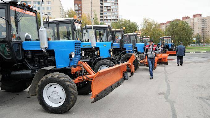 В Приморском районе проверили готовность уборочной техники к работе зимой