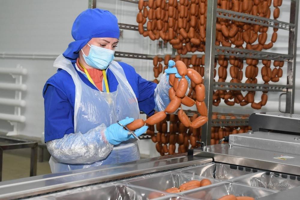 Колбасу и сардельки в Липецкой области будут производить бережливо