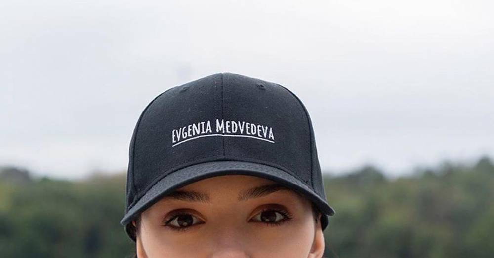 Чемпионка мира по фигурному катанию Евгения Медведева госпитализирована