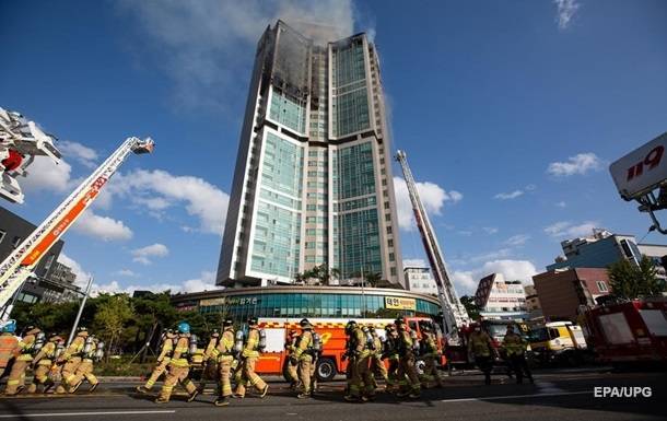 При пожаре в небоскребе в Южной Корее пострадали почти 90 человек