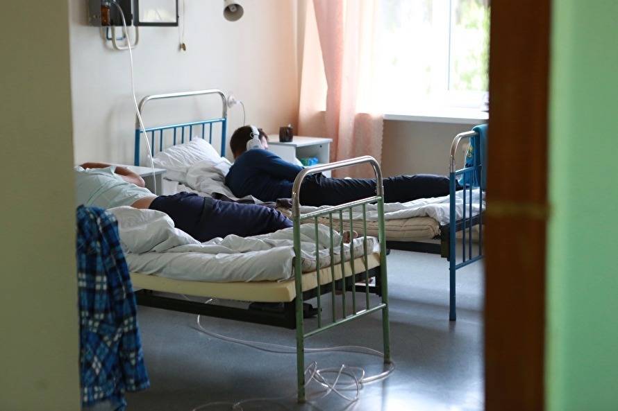 Пациент снял на видео переполненный ковидный госпиталь в Златоусте