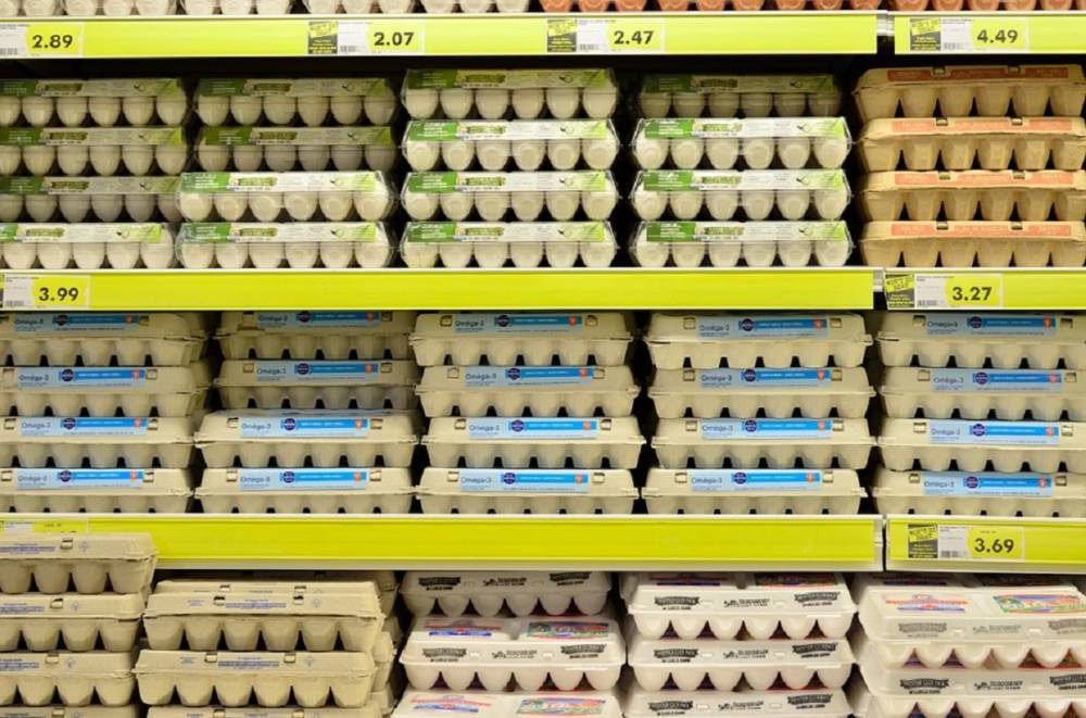 В Роскачестве рассказали, как выбрать свежие яйца в магазине
