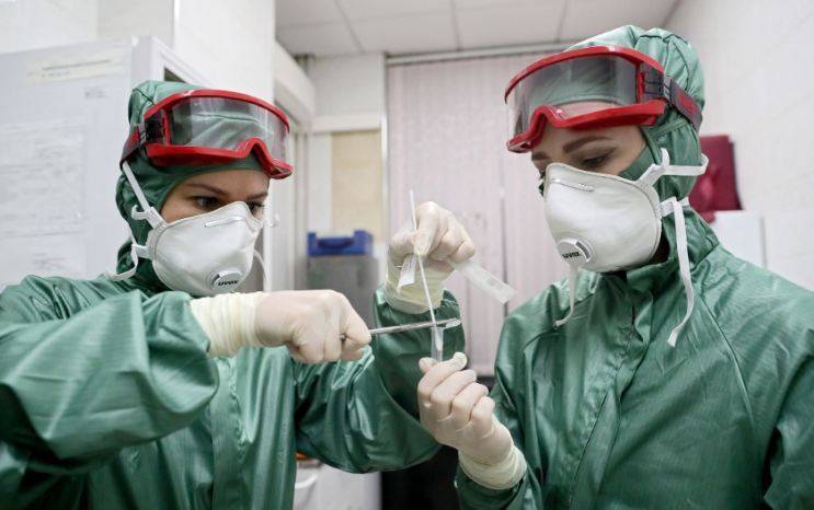 Вирусолог усомнился в точности прогноза «Сбера» о пике пандемии коронавируса