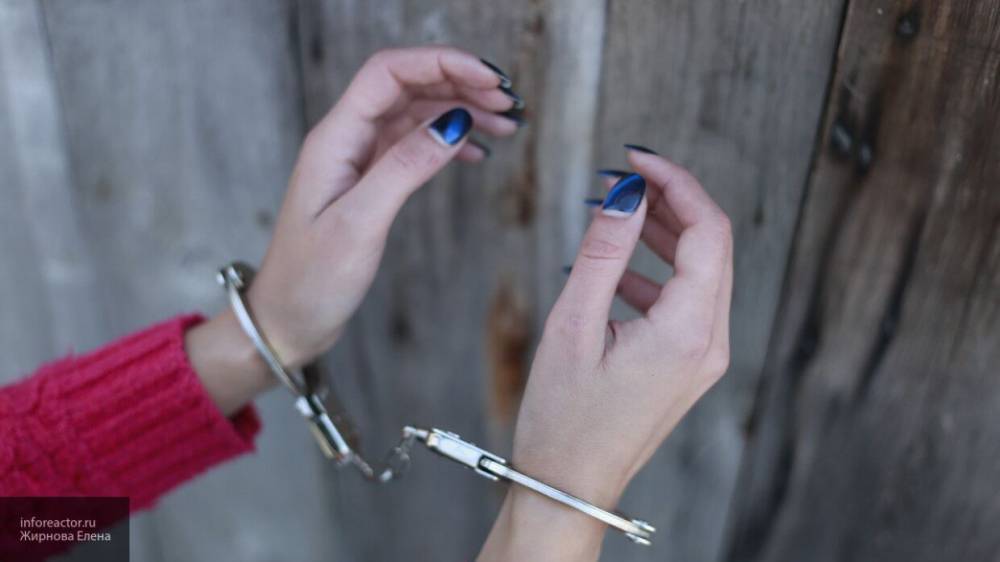Обвиняемая в продаже своей дочери задержана в Москве
