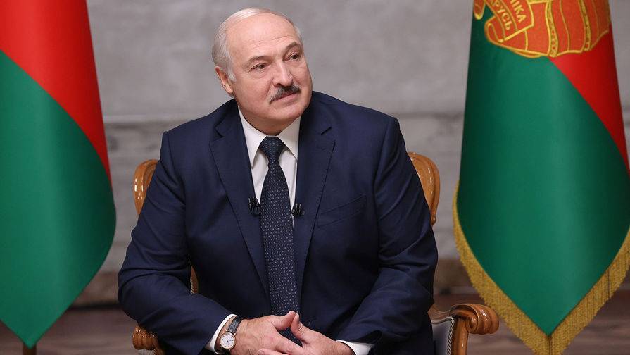 Лукашенко заявил, что спас Тихановскую