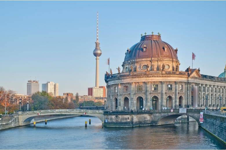 Десятки музейных экспонатов были намеренно повреждены в Берлине