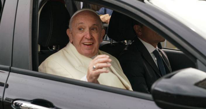 Папа Римский поддержал гражданские союзы однополых пар