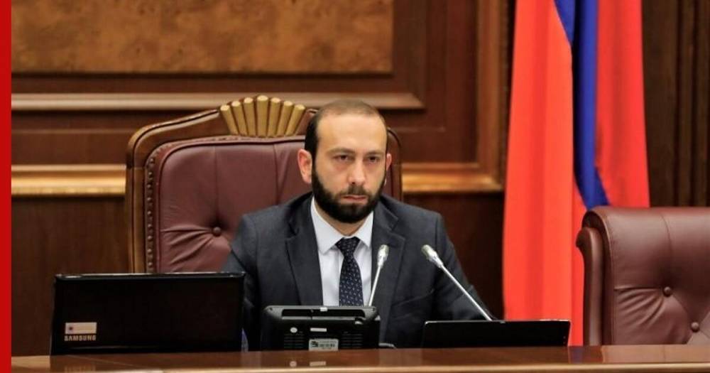 В Армении избили спикера парламента страны