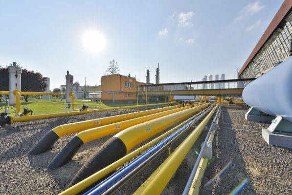 В ответ на запрос Польши снизить цену газа «Газпром» захотел повысить ее