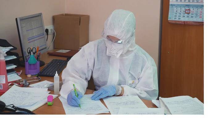 Работу поликлиник в Петербурге усилят для помощи больным коронавирусом