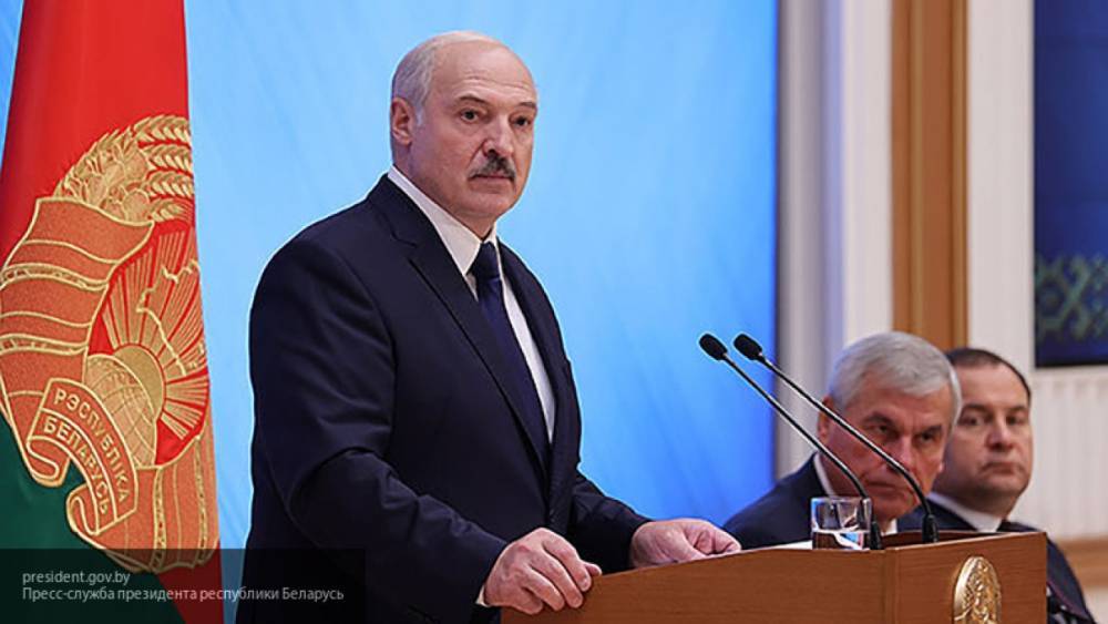 Лукашенко: Польша надеется взять Белоруссию "тепленькой"