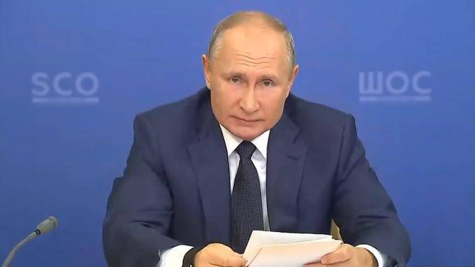 Путин: третья российская вакцина от коронавируса будет скоро зарегистрирована