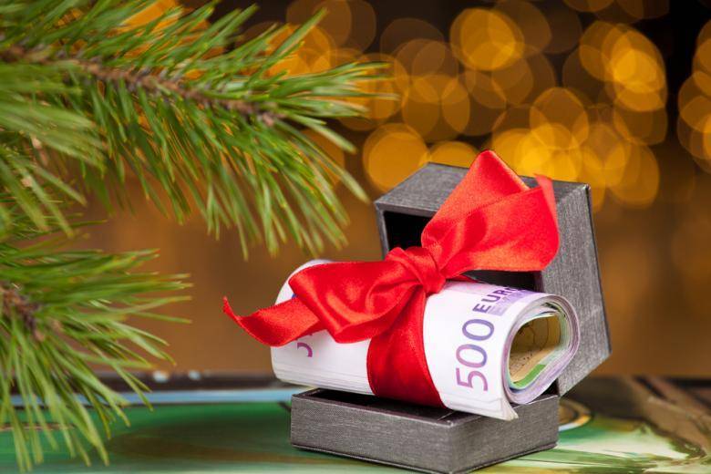 Сколько немецких работников получат рождественские бонусы в этом году?