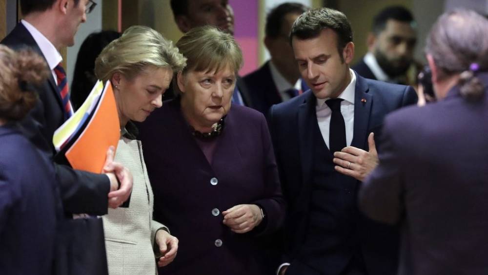 Меркель и Макрон заговорили о реформировании системы открытых границ