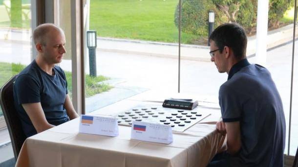 Украинец Аникеев отобрал у россиянина титул чемпиона мира по шашкам