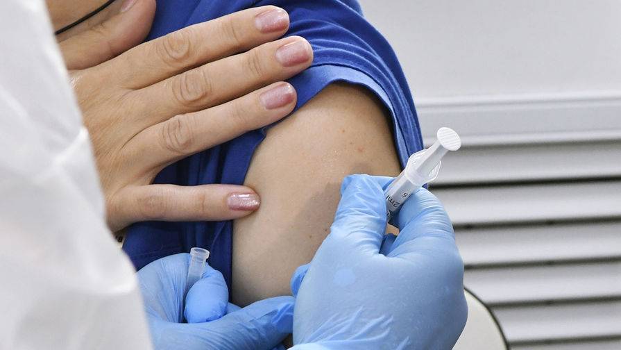 Германия рассчитывает получить 100 млн доз вакцины от COVID-19