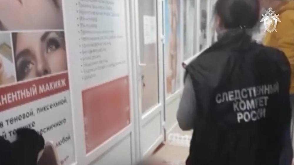 Камеры видеонаблюдения сняли момент нападения с топором во Всеволожске.