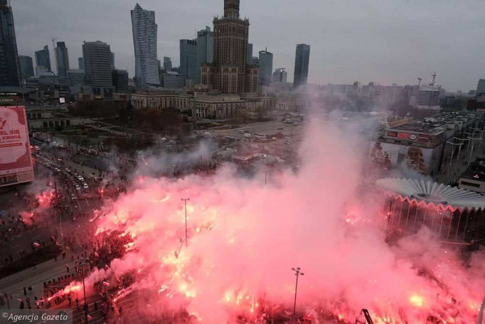 Марш независимости в Польше закончился столкновениями националистов с силовиками