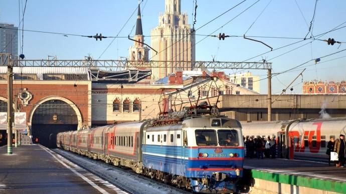 На двух вокзалах Москвы реконструируют платформы