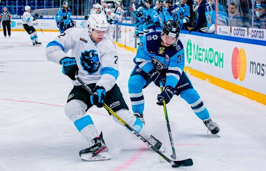Хоккеисты минского «Динамо» разгромно обыграли «Сибирь» в КХЛ