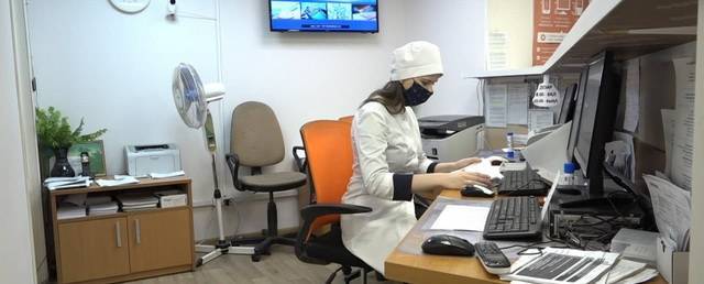 Красногорские волонтеры в ноябре приступили к работе в больницах