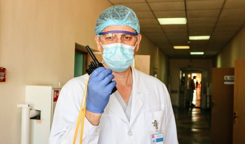В России до конца года медикам организуют спецвыплаты за борьбу с коронавирусом