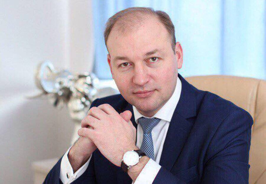 Ульяновскому министру может грозить увольнение за полет в Лондон на частном самолете