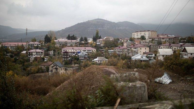 Кого Россия отправляет в Нагорный Карабах в составе миротворцев
