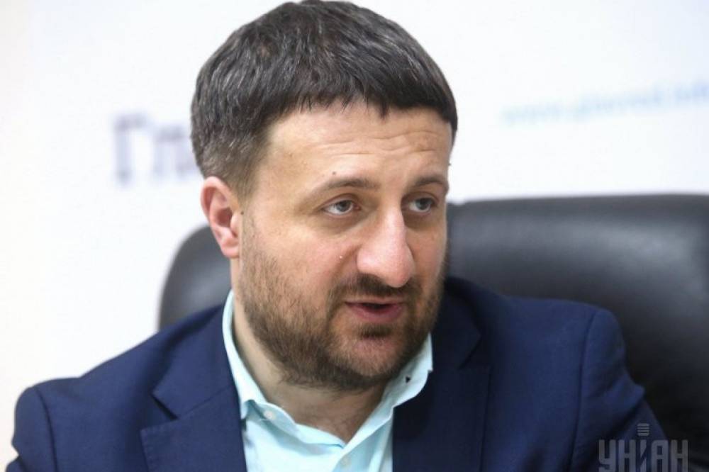 Украинское руководство так бегает вокруг Байдена, потому что с коррупцией оно не боролось и не хочет бороться, - эксперт