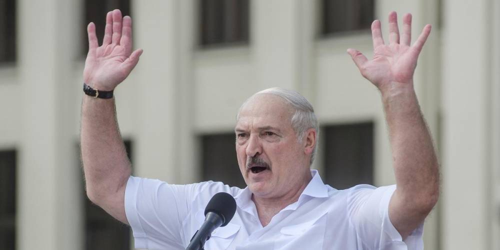 Лукашенко назвал пандемию прикрытием для передела мира