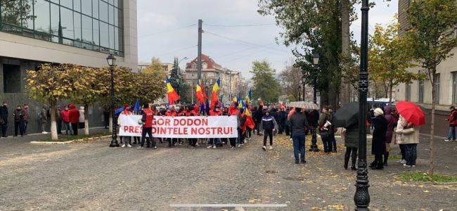 Митинг в Кишиневе: социалисты готовы защитить победу Додона