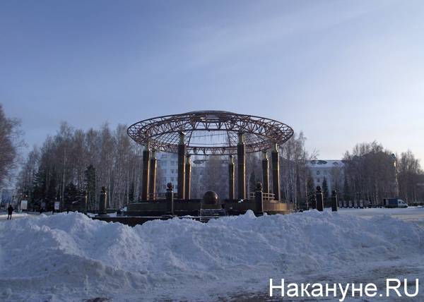 В Ханты-Мансийске прошла общественная приёмка центральной площади