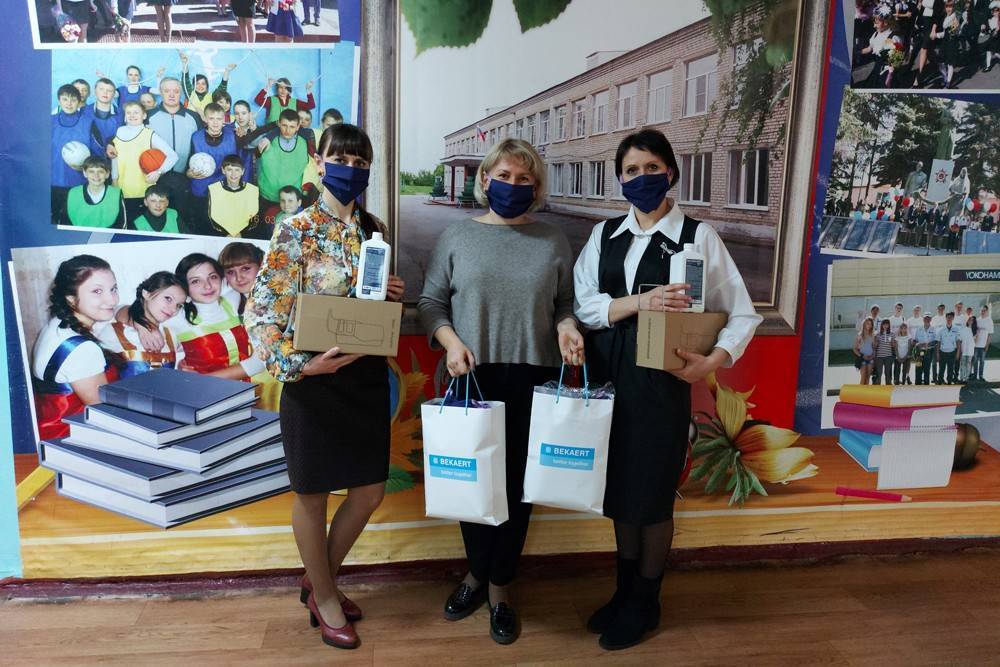 Резидент ОЭЗ «Липецк» подарил 850 многоразовых масок школьникам региона