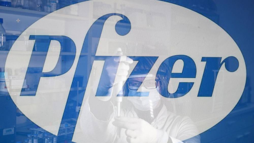 Фармкомпания Pfizer из США продала более 80% запасов вакцины от COVID-19
