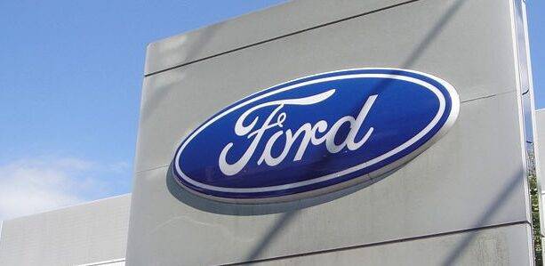 Ford начнет продажу аккумуляторов для электромобилей