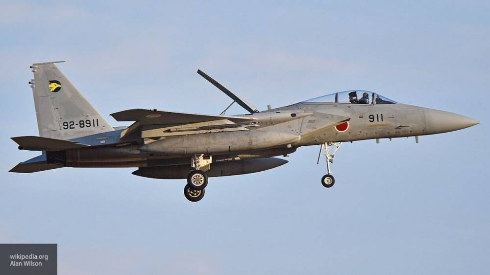 Япония планирует "догнать" Россию и Китай по числу истребителей