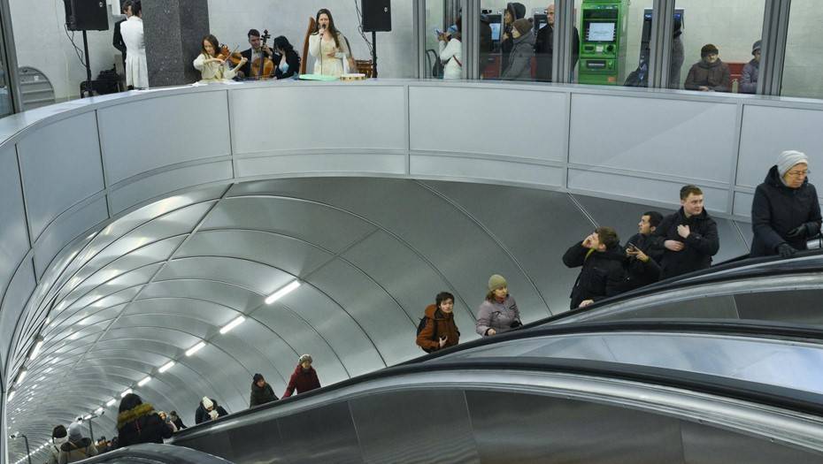 Две петербурженки устроили драку в метро